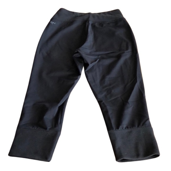 Ryu Capris - Picture 2 of 4